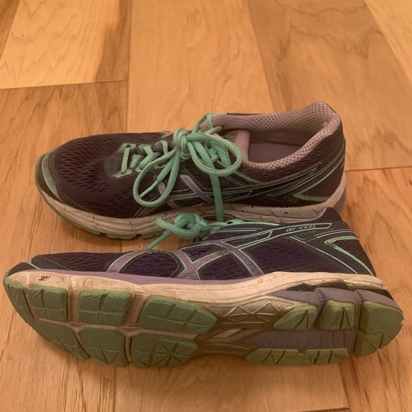 ASICS women’s running shoe size 8 - Picture 2 of 6